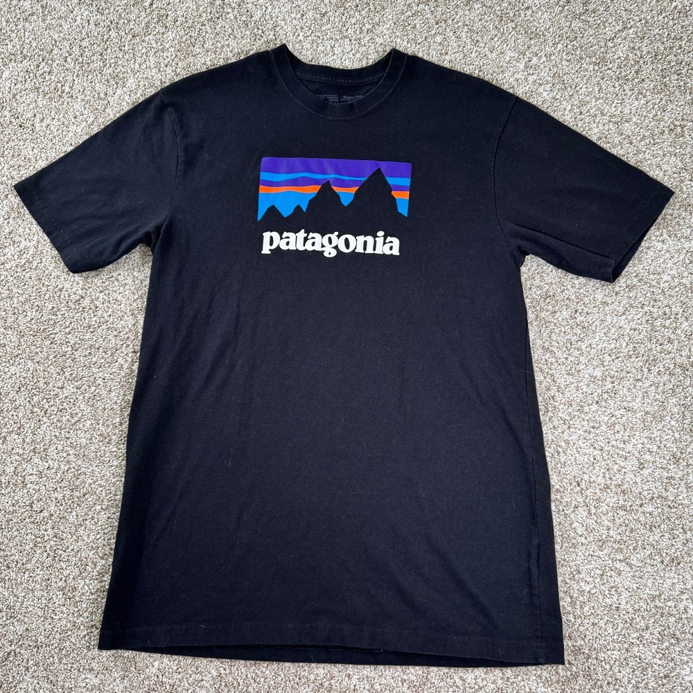 Patagonia Size M P6‎ Responsibiliti-tee Regular Fit Black Short Sleeve Shirt